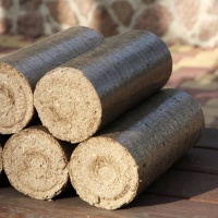 Novinka v sortimentu - brikety Energo Hard